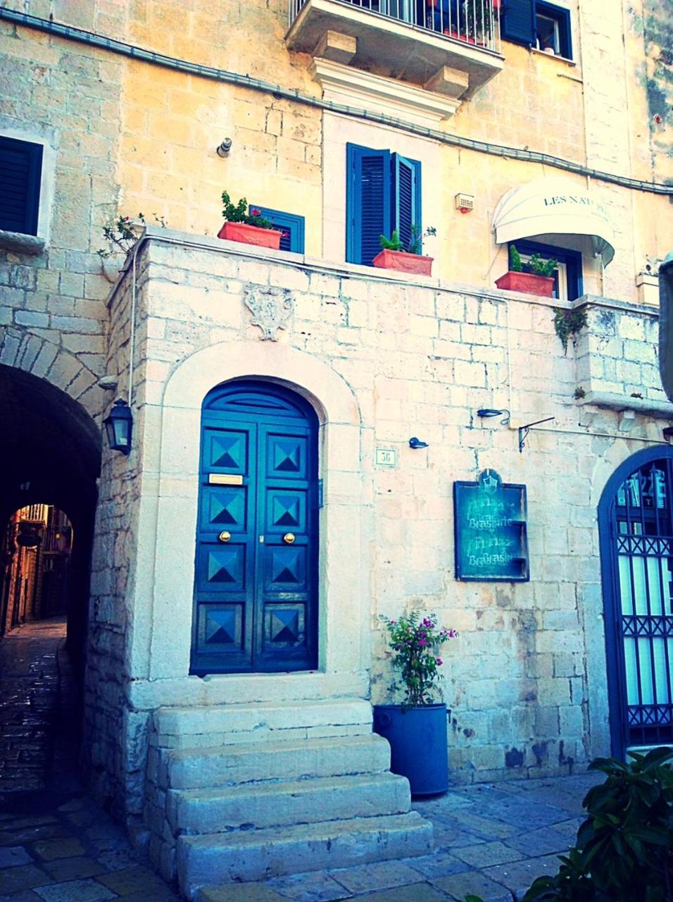 Les Naturels Maison Apartment Trani Exterior photo
